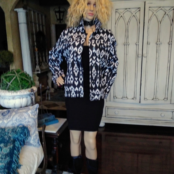 Two mini dresses - Picture 8 of 8